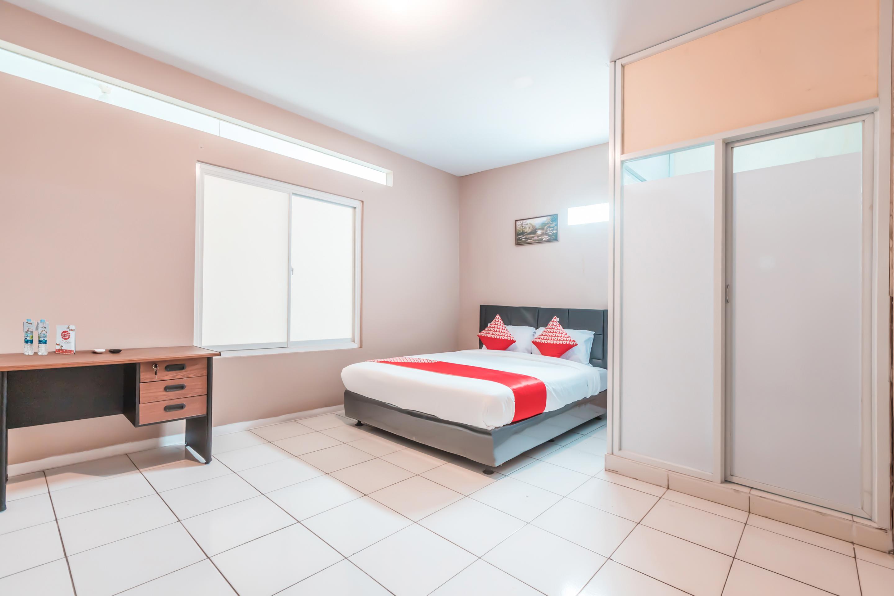 J&B Rooms Pramuka Jakarta Mitra Reddoorz Exteriér fotografie