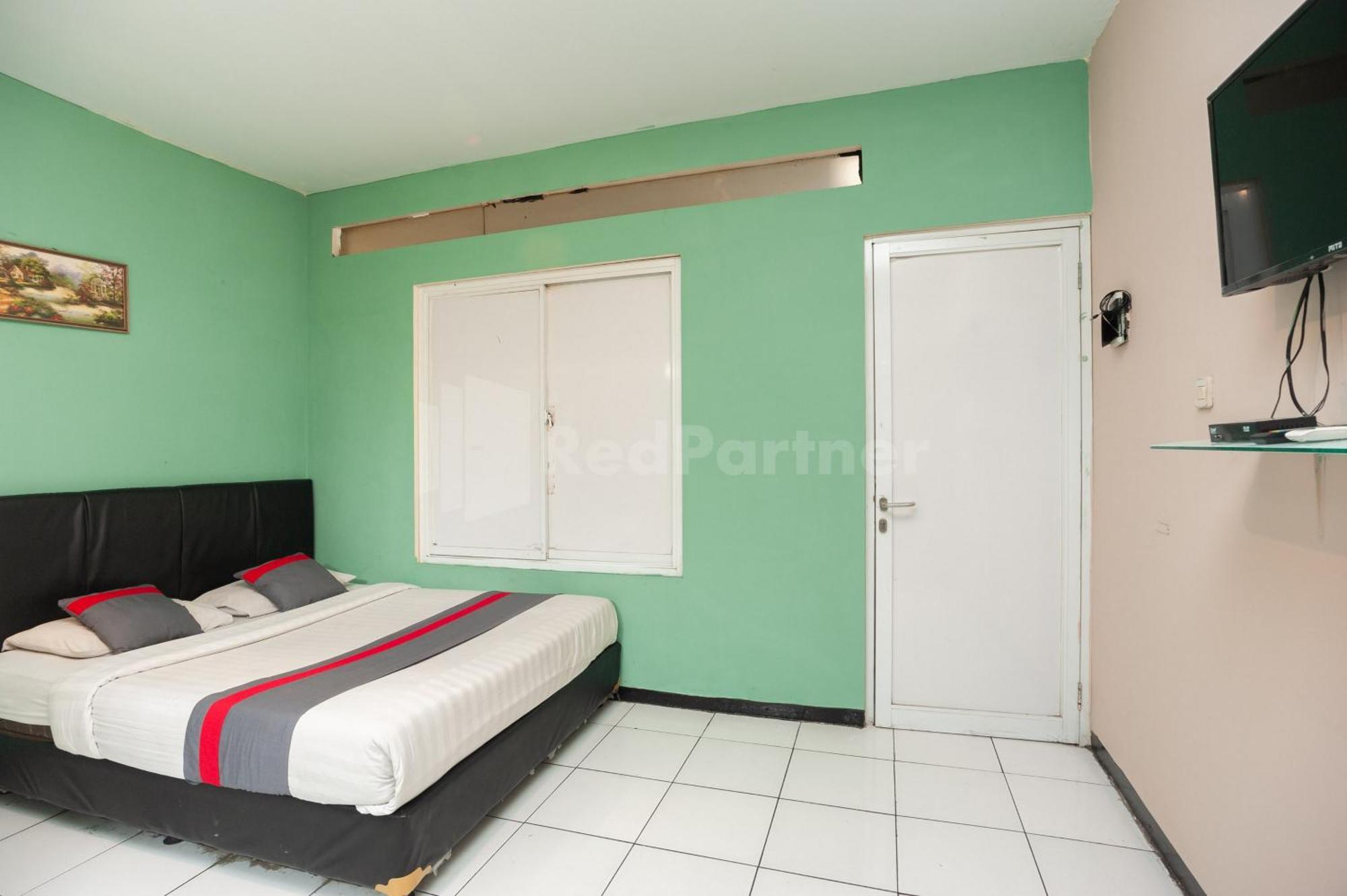 J&B Rooms Pramuka Jakarta Mitra Reddoorz Exteriér fotografie